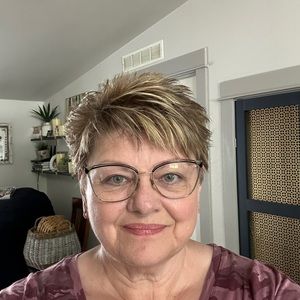 Meet your Posher, Corinna